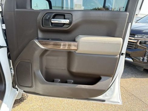 Used 2021 Chevrolet Silverado 1500 RST AWD/4WD image 17