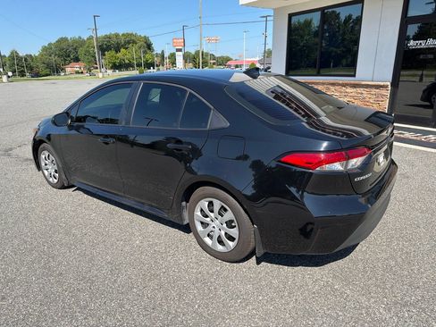 Used 2026 Toyota Corolla LE FWD image 7