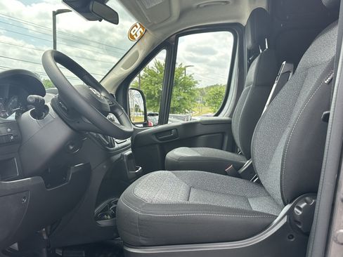 Used 2026 RAM ProMaster 2500 FWD image 9