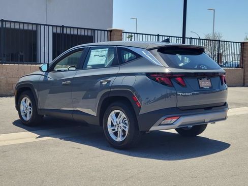 New 2026 Hyundai Tucson SE FWD image 3