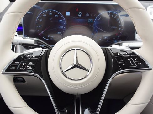 New 2026 Mercedes-Benz S 580e 4MATIC Sedan image 21