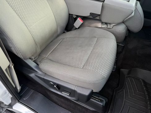 Used 2016 Ford F150 XLT w/ Equipment Group 302A Luxury AWD/4WD image 14