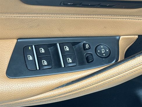 Used 2020 BMW 530i w/ Convenience Package image 17