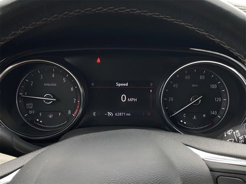 Used 2021 Buick Encore GX Select image 10