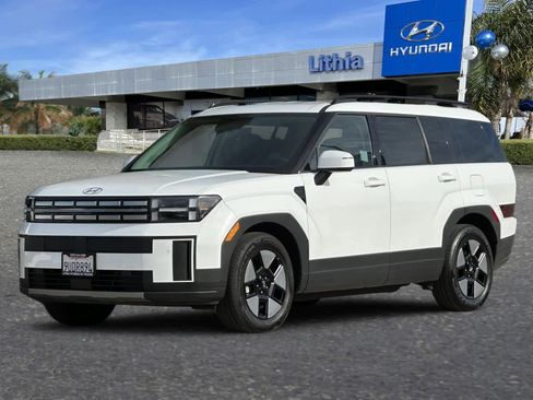 Certified 2025 Hyundai Santa Fe SEL image 1