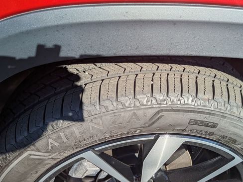 Used 2025 Volkswagen Atlas SEL Premium R-Line image 13