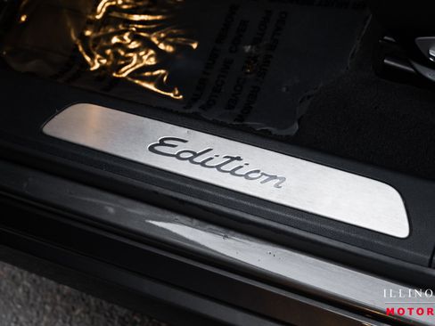 Used 2016 Porsche Panamera 4 Edition image 18