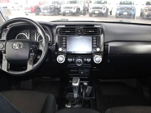 Used 2020 Toyota 4Runner TRD Off-Road AWD/4WD image 24