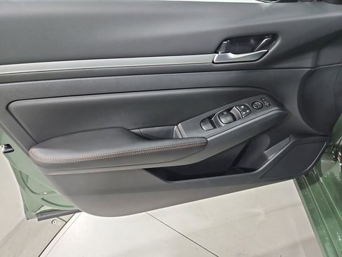 New 2026 Nissan Altima 2.5 SR AWD/4WD image 11