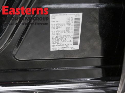 Used 2020 Nissan Pathfinder S FWD image 36