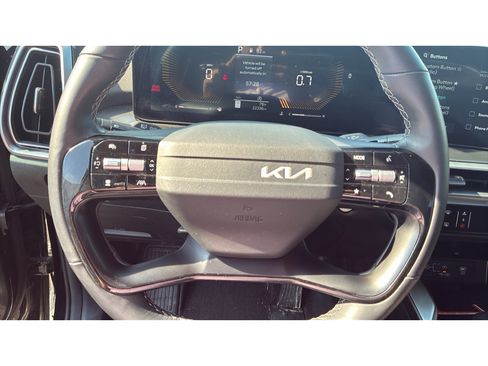 Used 2026 Kia Sorento LX FWD image 18