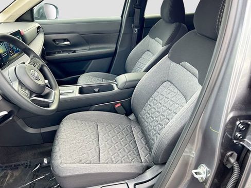 New 2026 Nissan Kicks SV w/ SV Premium Package FWD image 16