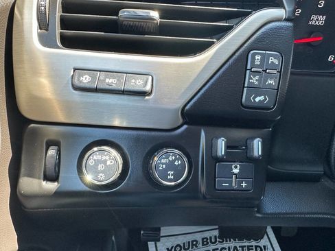 Used 2016 GMC Yukon Denali w/ Open Road Package AWD/4WD image 35
