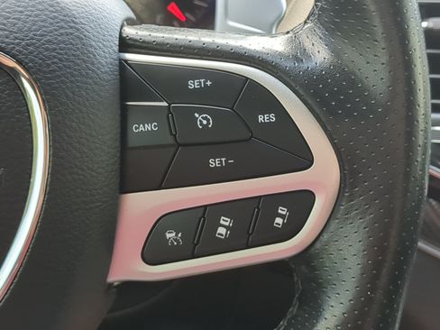 Used 2020 Jeep Grand Cherokee SRT AWD/4WD image 25