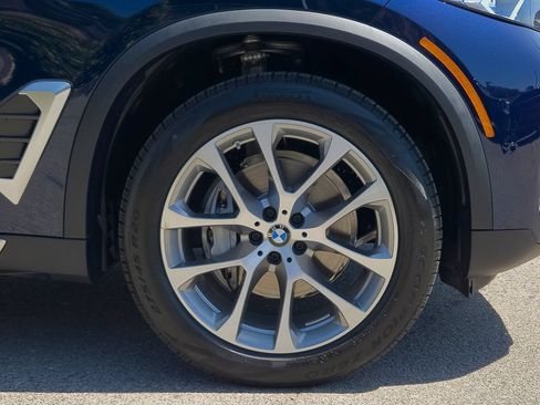 New 2026 BMW X5 sDrive40i w/ Premium Package RWD image 7