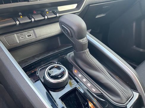 Used 2023 Chevrolet Colorado Trail Boss w/ Advanced Trailering Package image 14