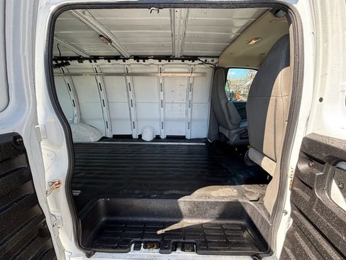 Used 2019 Chevrolet Express 2500 Extended w/ Driver Convenience Package image 27
