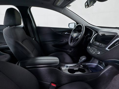 Used 2021 Chevrolet Malibu LT image 28