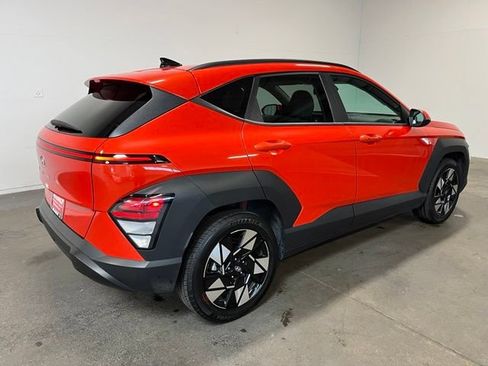 Used 2024 Hyundai Kona SEL FWD image 3
