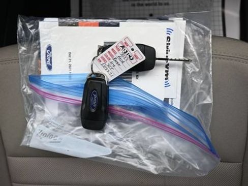Used 2022 Ford Ranger XLT w/ Bed Utility Package AWD/4WD image 9