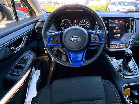 Used 2022 Subaru Outback Premium image 7