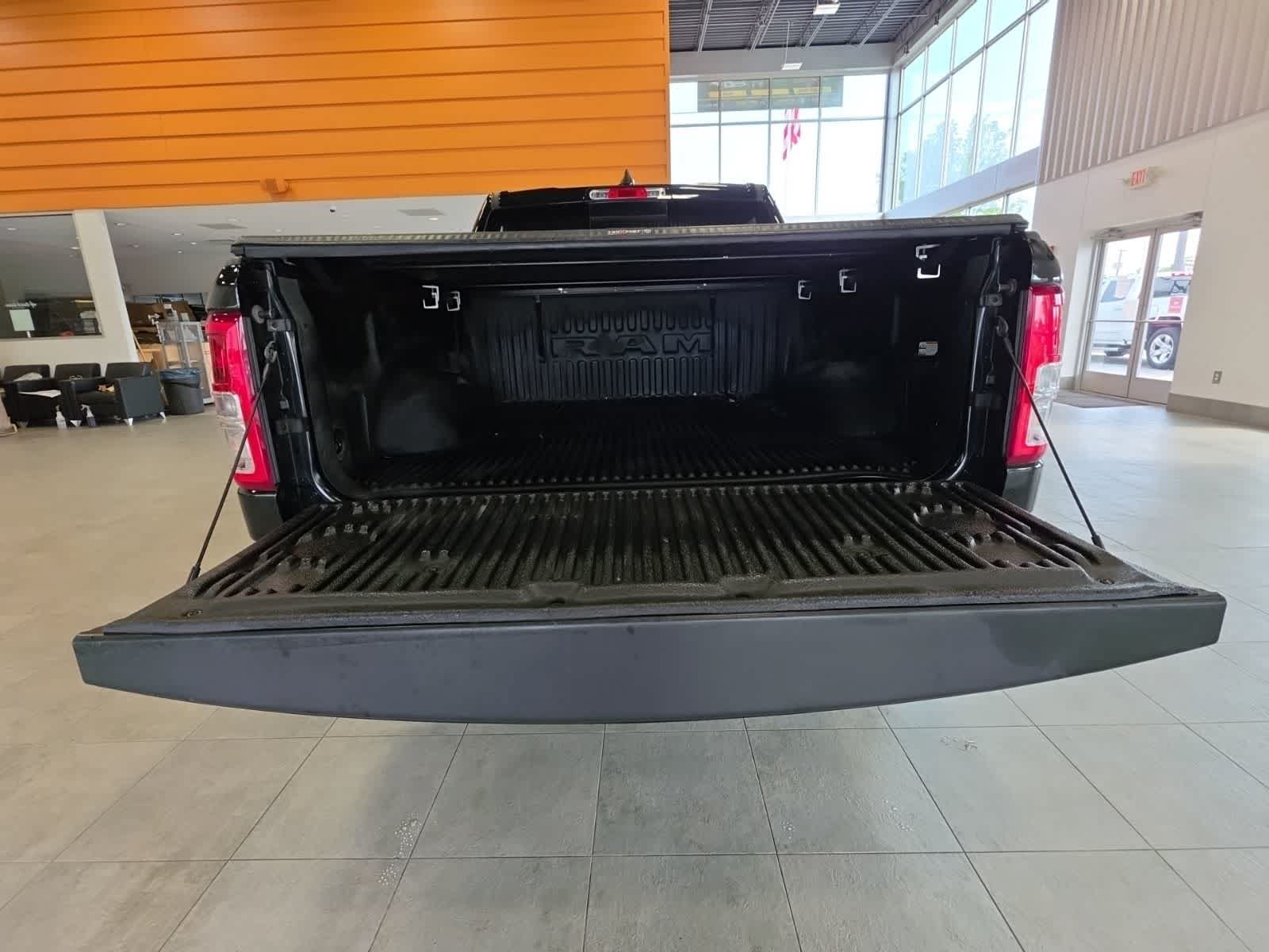 Used 2019 RAM 1500 Big Horn AWD/4WD image 10