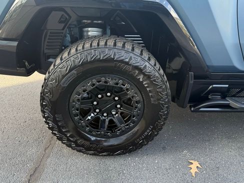 Used 2024 GMC Hummer EV 3X w/ Omega Edition AWD/4WD image 28
