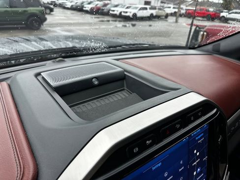 Used 2022 Ford F250 Platinum w/ FX4 Off-Road Package image 66