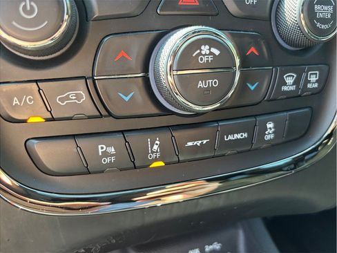 Used 2020 Dodge Durango SRT w/ Technology Group AWD/4WD image 34