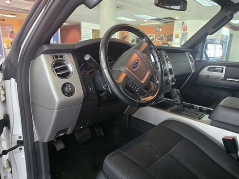Used 2017 Ford Expedition EL XLT AWD/4WD image 11