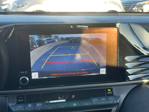 Used 2025 Toyota Camry LE image 25