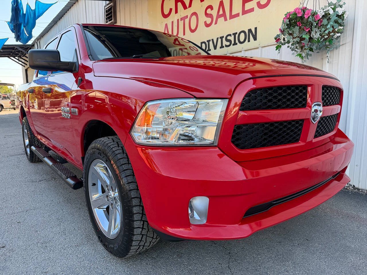 Used 2016 RAM 1500 Express w/ Popular Equipment Group AWD/4WD image 2