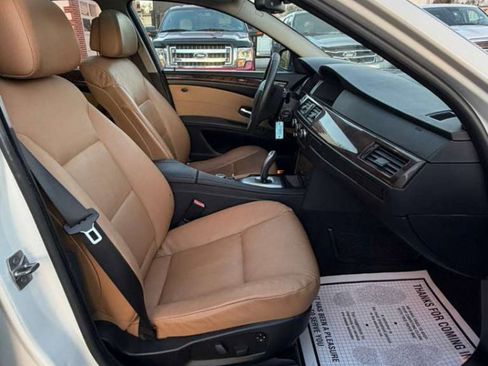 Used 2010 BMW 528i xDrive Sedan image 19