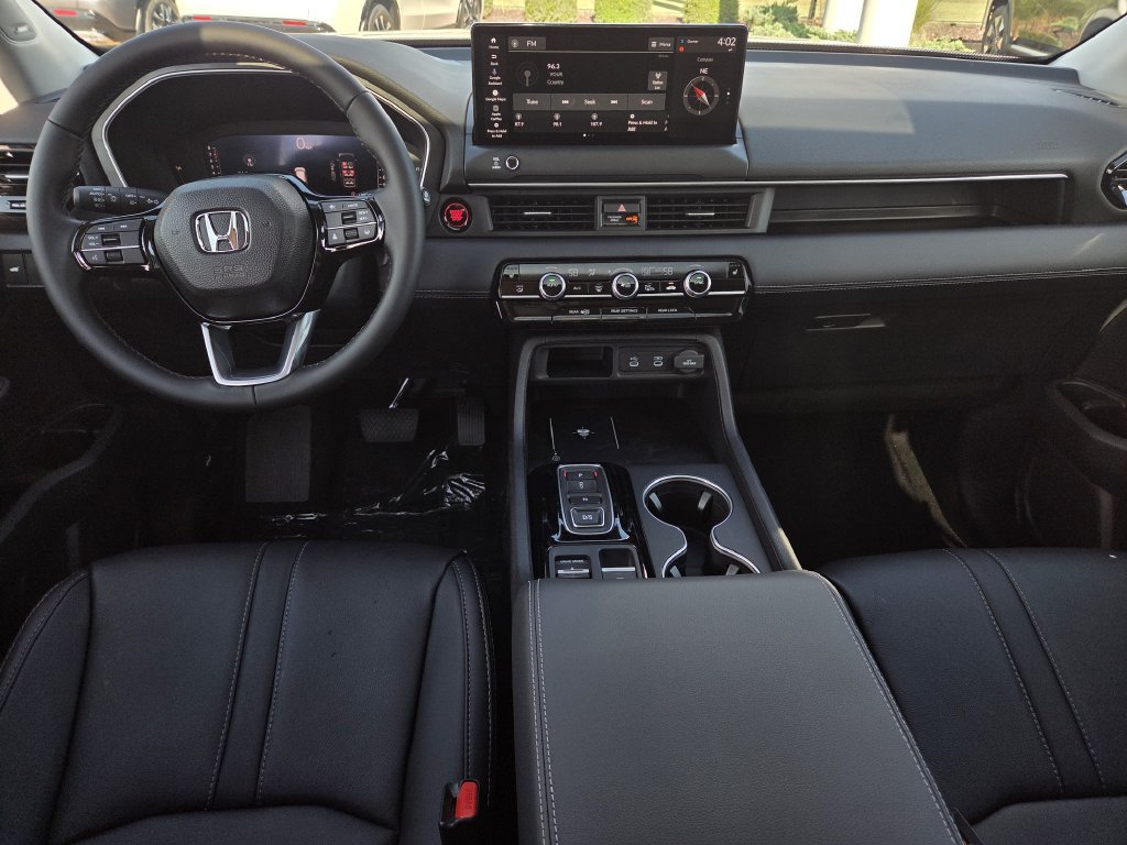 New 2026 Honda Pilot Touring image 6