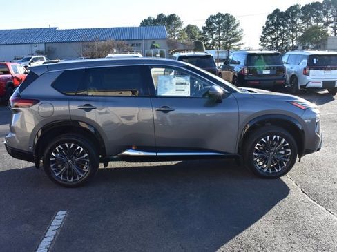 New 2026 Nissan Rogue Platinum w/ Tech Package image 4