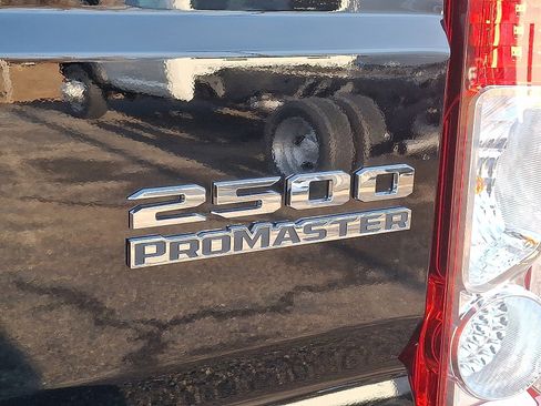 New 2025 RAM ProMaster 2500 w/ Quick Order Package 22H SLT+ image 12