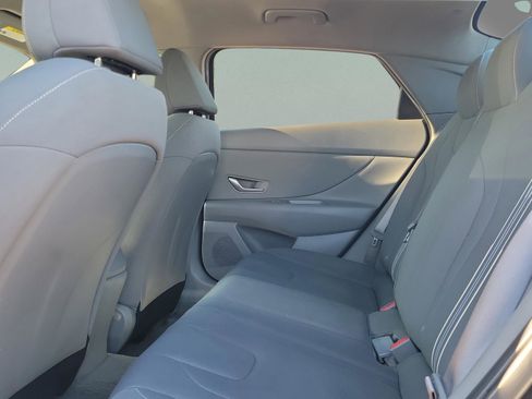 Certified 2023 Hyundai Elantra SEL w/ Convenience Package image 9