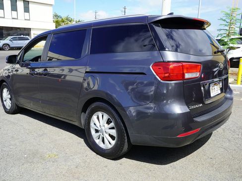 Used 2016 Kia Sedona LX w/ Option Group 020 FWD image 24