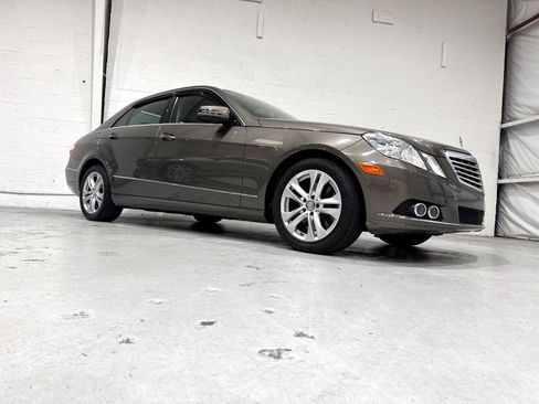Used 2011 Mercedes-Benz E 350 Sedan image 9