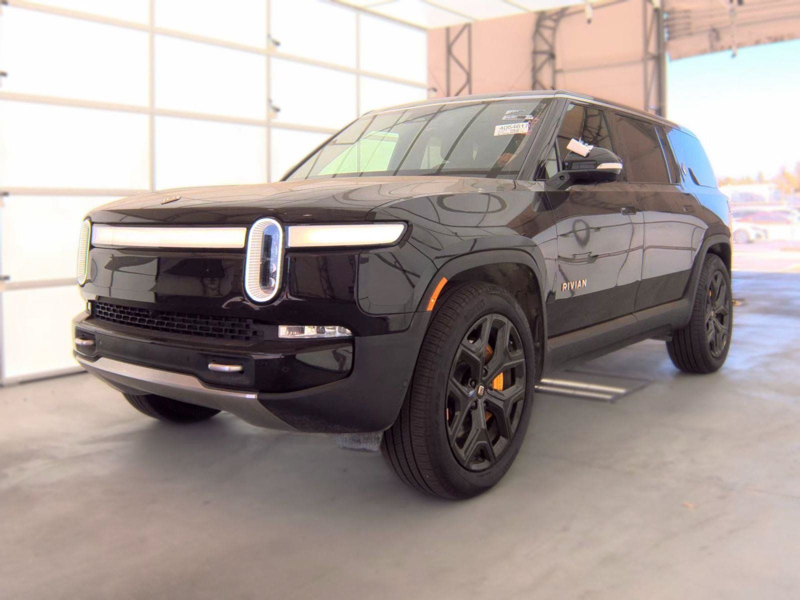 Used 2024 Rivian R1S Adventure Quad AWD/4WD image 3