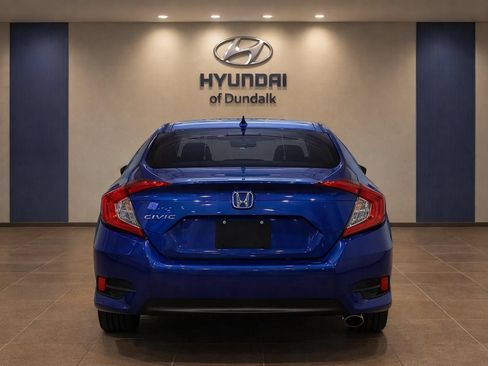 Used 2018 Honda Civic EX image 6