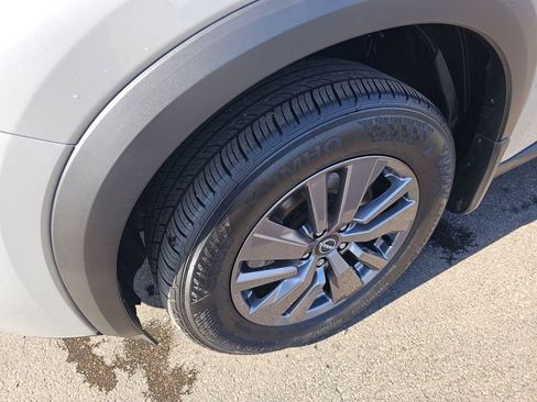 Used 2023 Nissan Pathfinder SV w/ SV Premium Package image 33