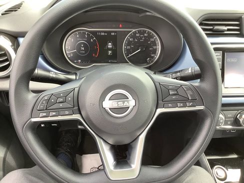 Used 2025 Nissan Versa SV w/ Trunk Package FWD image 14