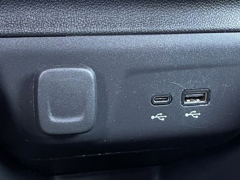 Used 2024 Chevrolet TrailBlazer RS image 20