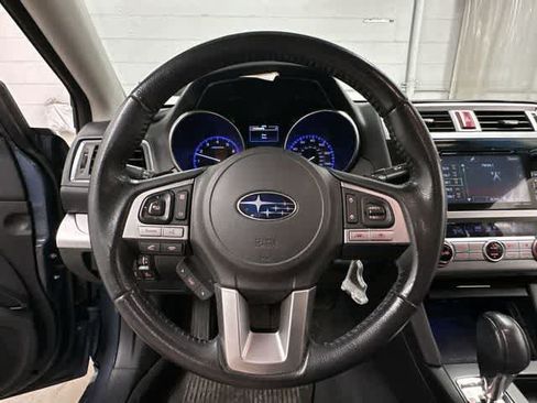 Used 2017 Subaru Legacy 2.5i Premium AWD/4WD image 7
