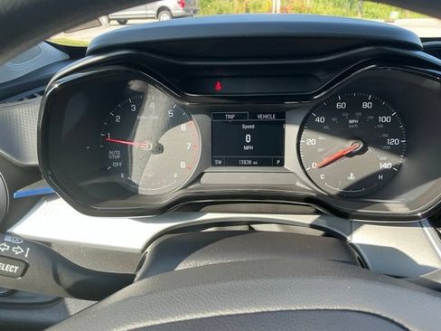 Used 2025 Chevrolet Trax LS w/ Driver Confidence Package FWD image 23