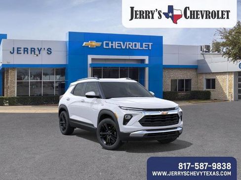New 2026 Chevrolet TrailBlazer LT FWD image 1