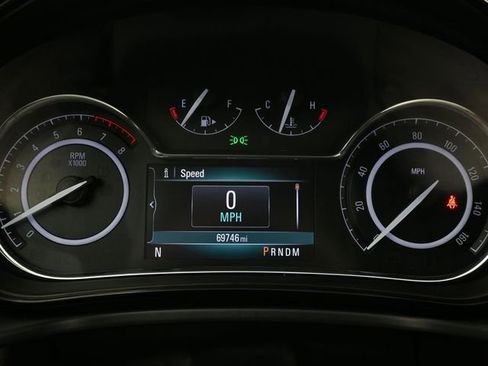 Used 2016 Buick Regal Premium image 9