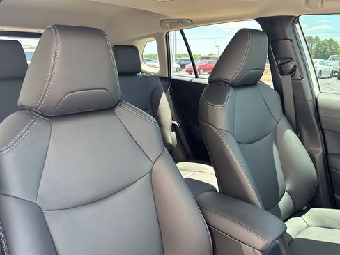 New 2026 Toyota Corolla Cross XLE FWD image 19