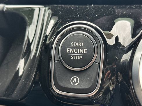 New 2025 Mercedes-Benz GLA 250 image 27